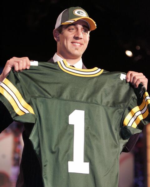 AP source Jets agree on deal to acquire Aaron Rodgers AP News